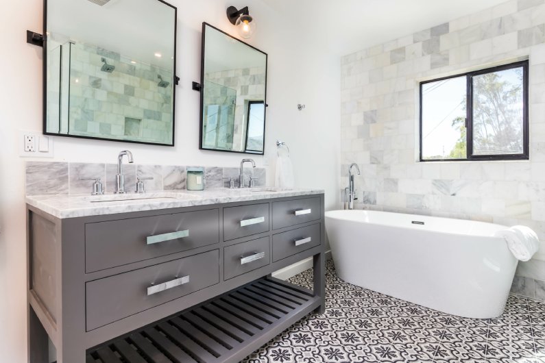 5 Ways To Update Your Bathroom on a Budget